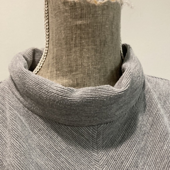 ZARA Grey Mock neck Crop Sweater - Picture 13 of 16